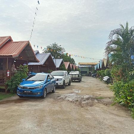 Talad Nam Klong Hae Resort Hat Yai Eksteriør billede